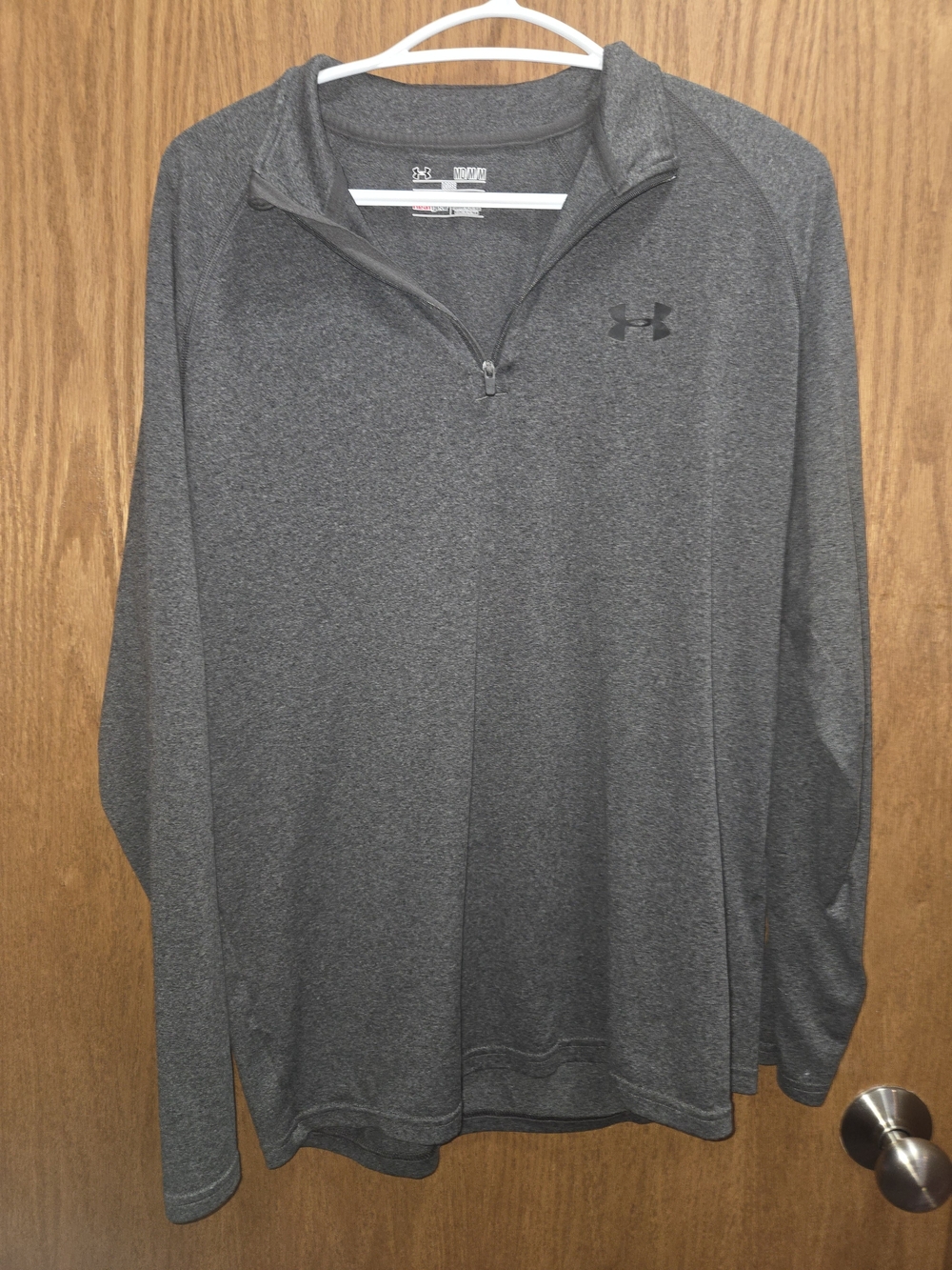 Under Armour Men’s Dark Gray 1/4 Zip Performance Pullover